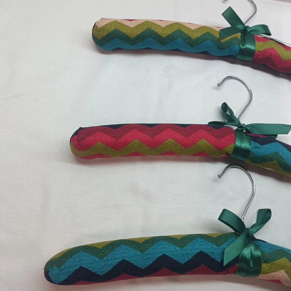 Set of 3 Padded Fabric Clothing Hangers Multi-Color Chevron Zigzag Pattern Bow